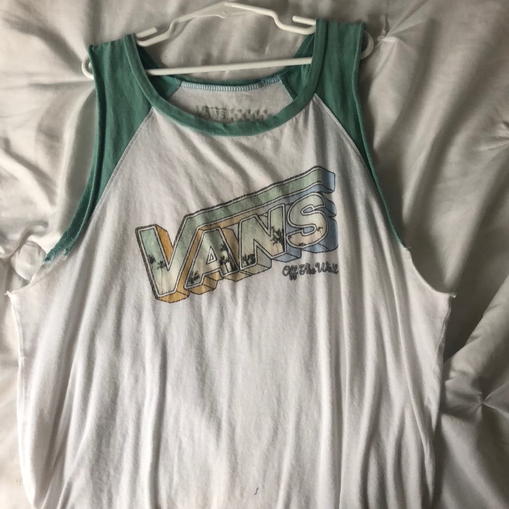 vans off the wall tank
